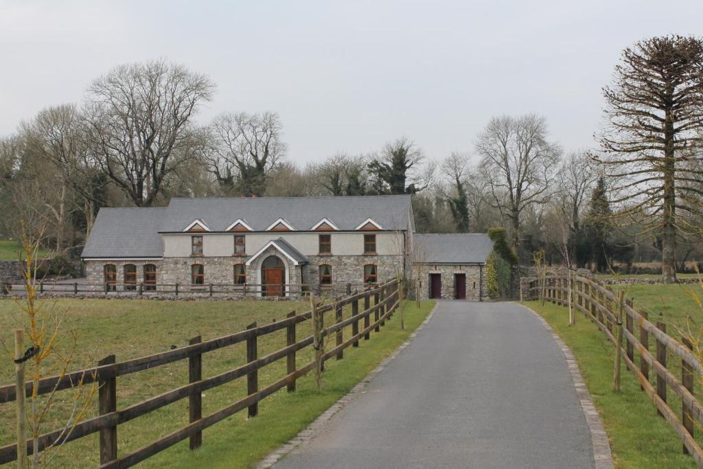 Moynure House Boutique B&B & Separate Two Bedroom Chalet Athlone Dış mekan fotoğraf